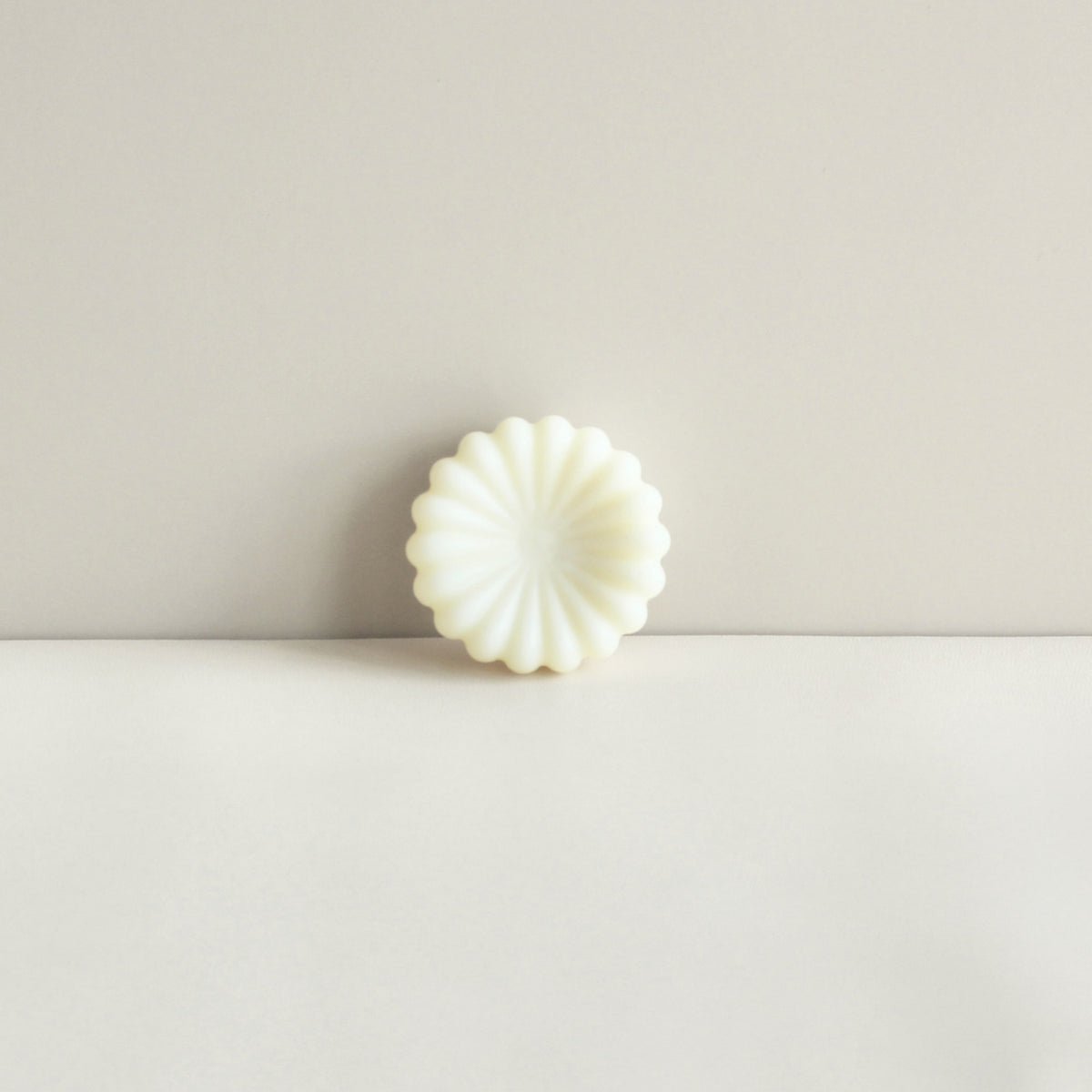 Individual luxury soy wax melt by Aura + Grace